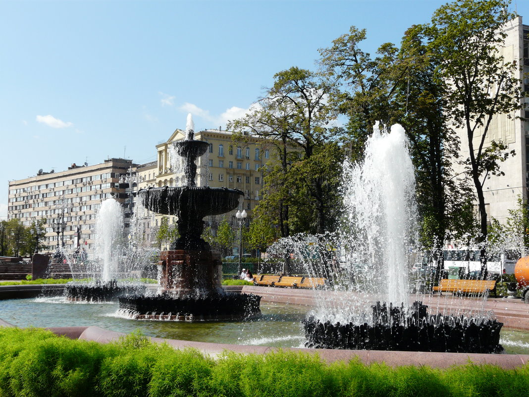 Фонтан на Пушкинской площади - Елена Каталина