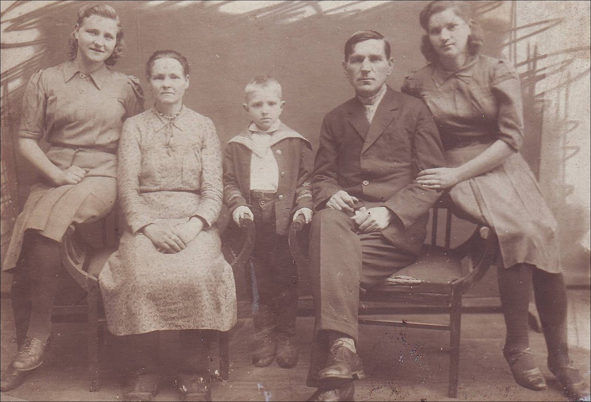 Семья. 1939 г. - Нина Корешкова