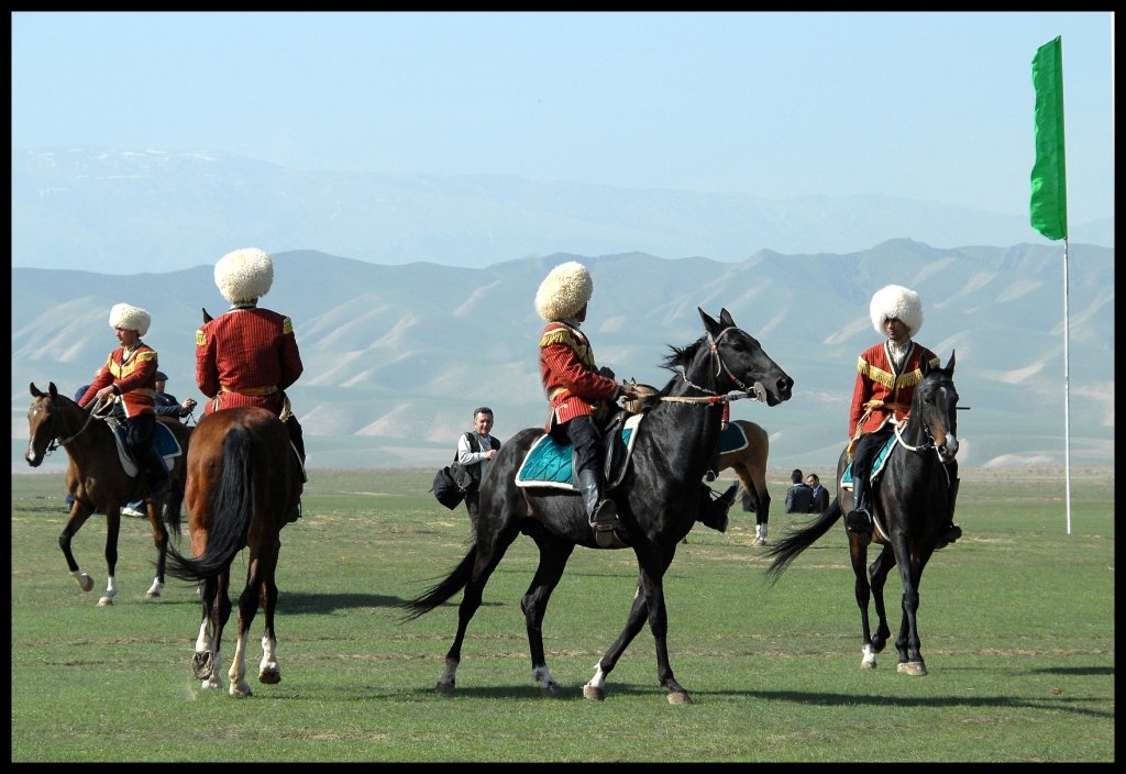 Небесные кони--АХАЛ ТЕКЕ - Ахмед Овезмухаммедов
