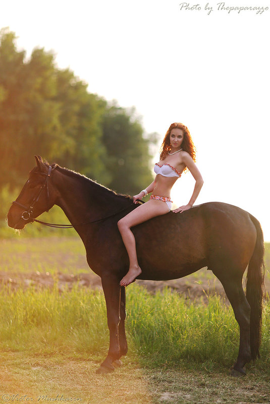 A girl and a horse (4C4A0090) - Виктор Мушкарин (thepaparazzo)