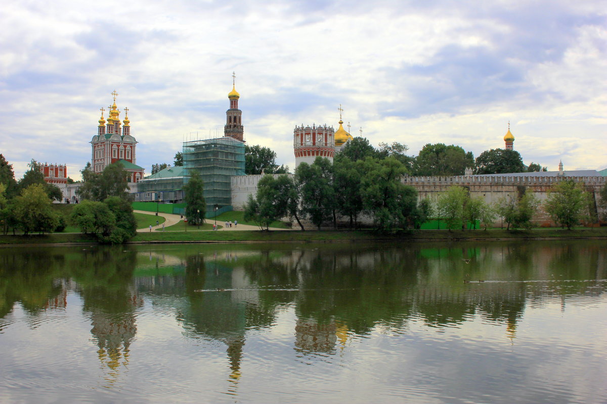 Новодевичий монастырь - Иван 