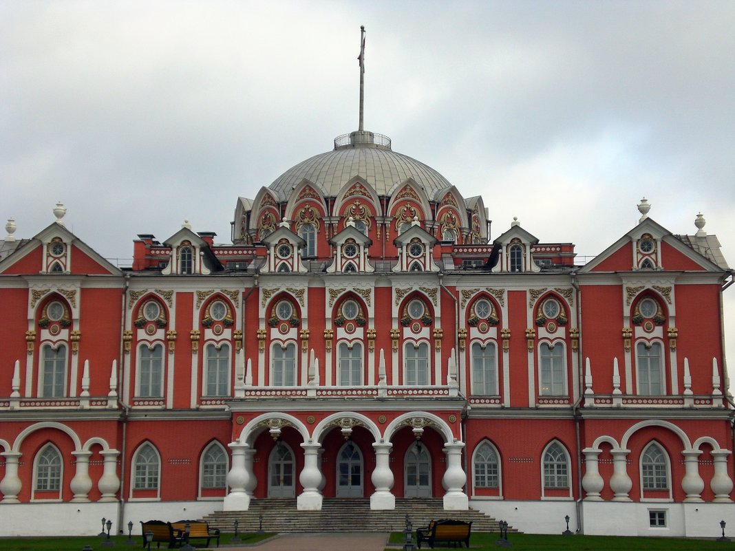 Петровский путевой дворец презентация