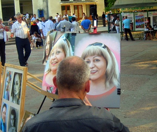 Нарисуй  художник, нарисуй...А в глазах немного счастья наколдуй. - Валентина ツ ღ✿ღ