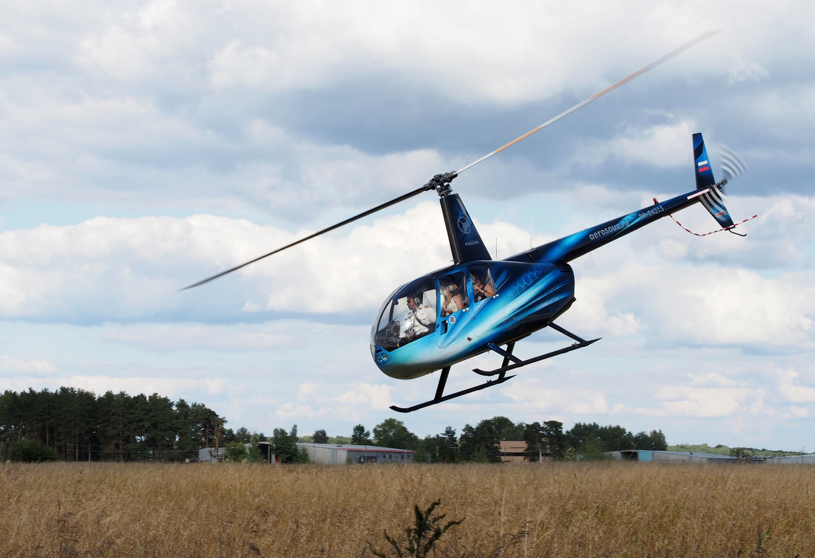 Полеты на вертолете на фестивале "Воиново поле" 2014 - Елена Люлева