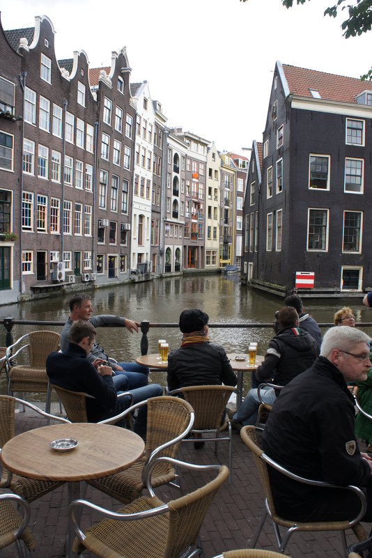 Кафе и старинные дома Амстердама у городского канала - Елена Павлова (Смолова)