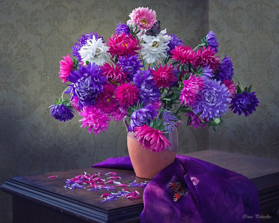 Любимые цветы августа - Ирина Приходько