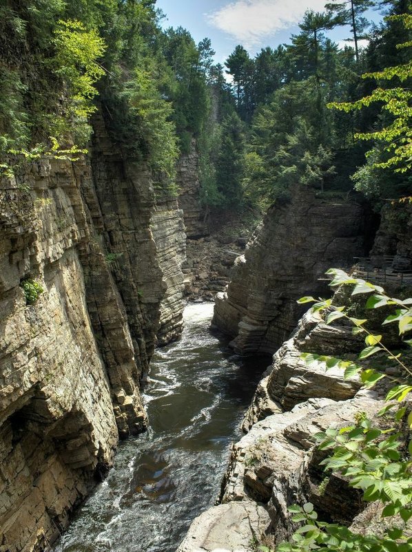 Aussible Chasm, NY - Vadim Raskin