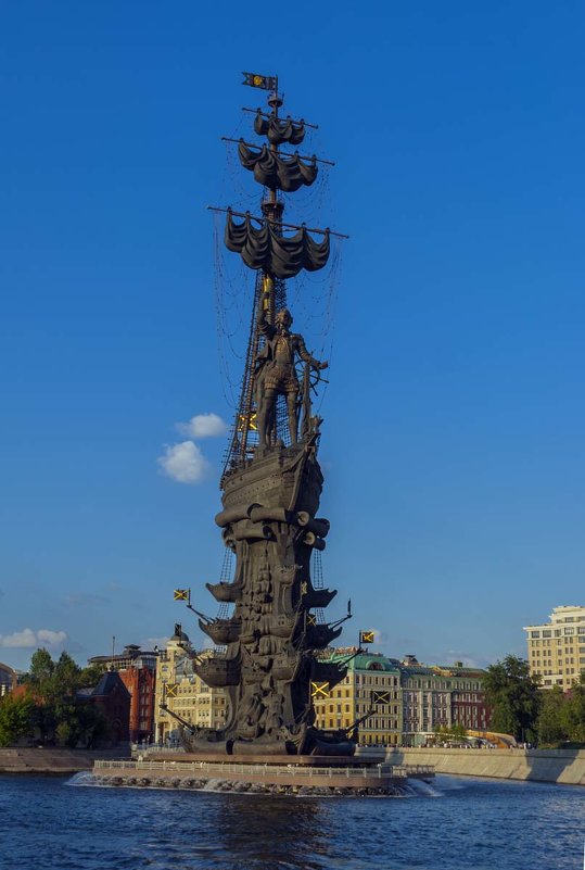 Памятник Петру и Царетели - Сергей Sahoganin
