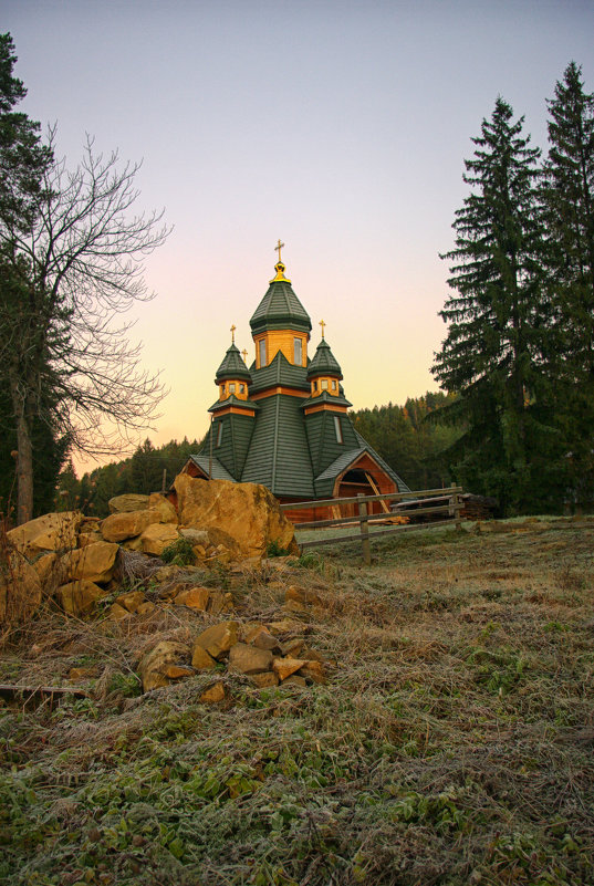 Униатская церковь. Карпаты - Василий Королёв