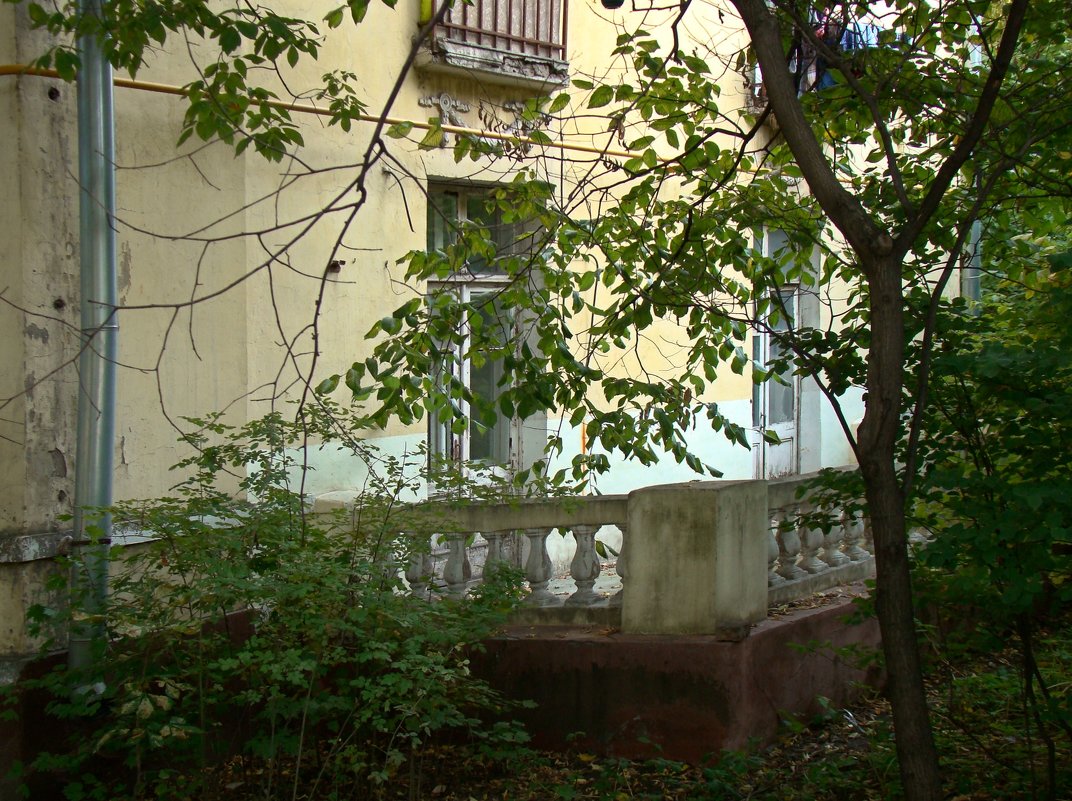 Ограда первого этажа - Natali Nikolaevskay