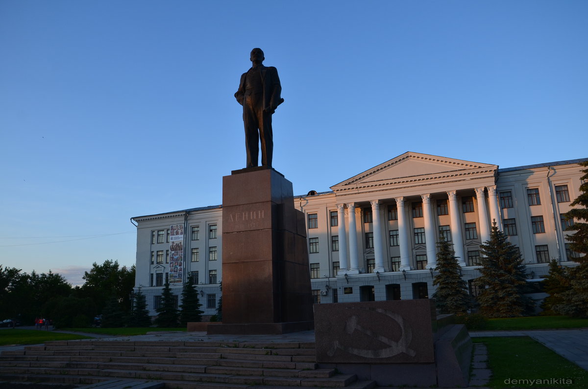 Псков. Памятник  Ленину - demyanikita 