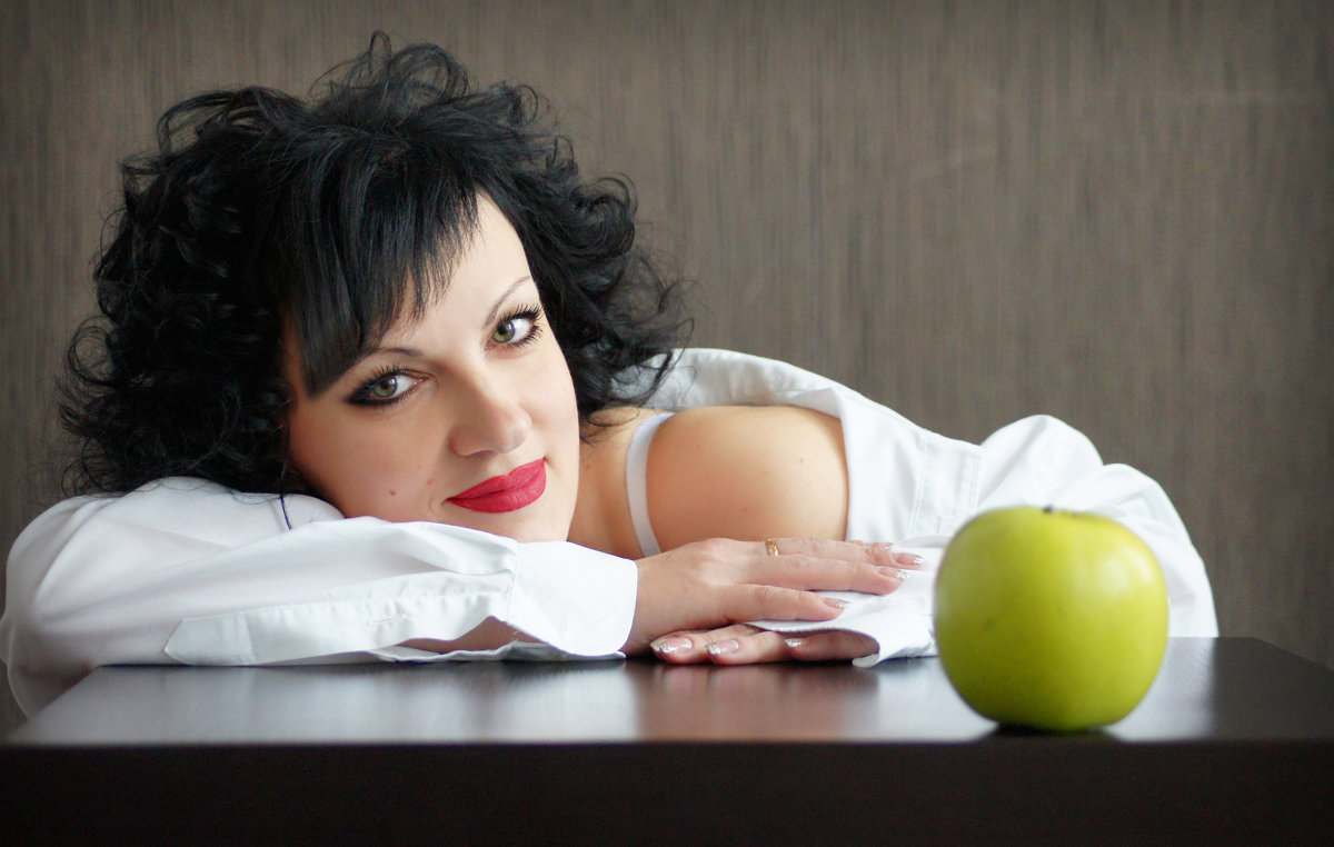 Зеленое яблоко - Dina Ross