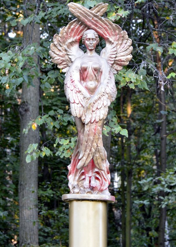 Стелла - Ангел Победы, на выставке цветов, посвящённой 1812 году - Елена Солнечная