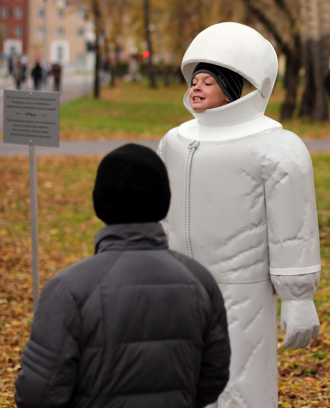 Скоро в космос - Радмир Арсеньев