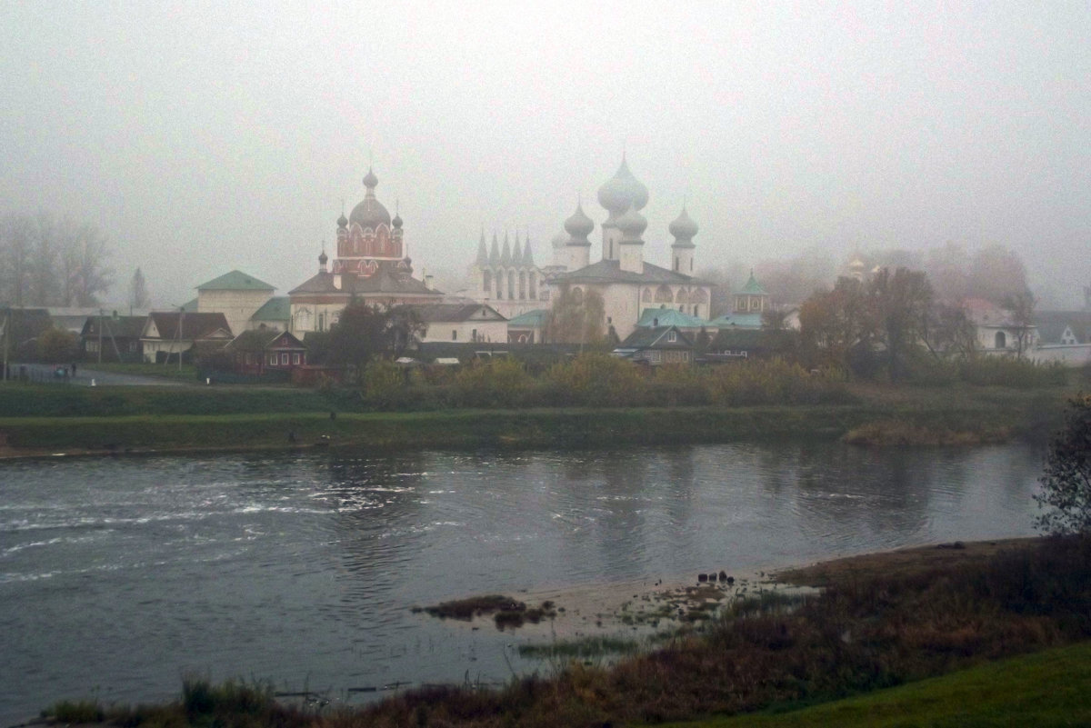 монастырь в тумане - Сергей Кочнев
