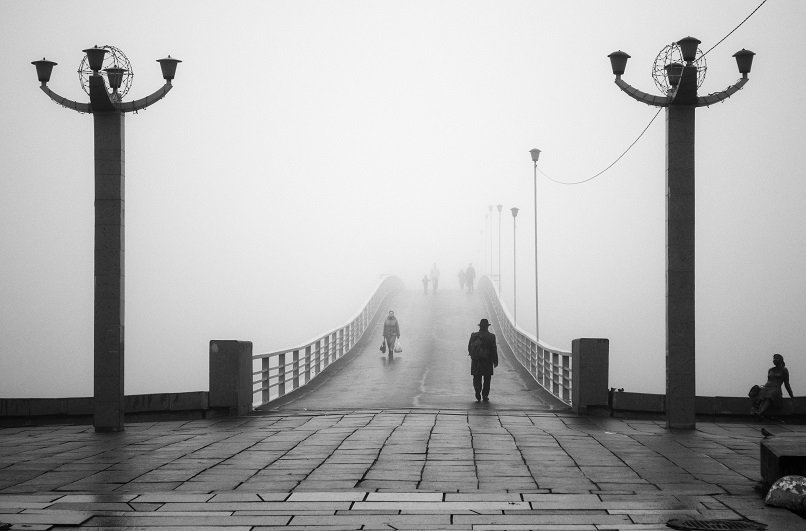 провожая в утренний туман - Виталий Исаев