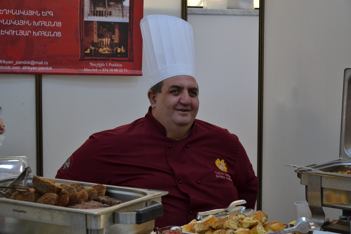 повар - Satenik Smbatyan
