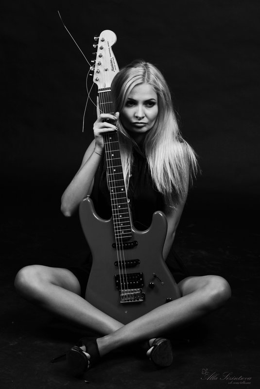 Фигура гитара у девушек порно (87 фото) - порно и фото голых на beton-krasnodaru.ru