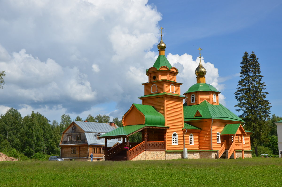 Церковь Царственных новомучеников в Никандровой пустыни - Ирина Никифорова