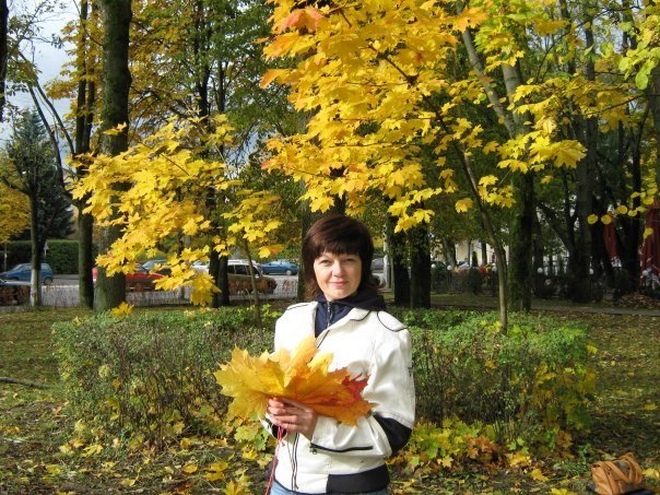 Осенний   букет  из  янтарных   листьев - Valentina Lujbimova [lotos 5]