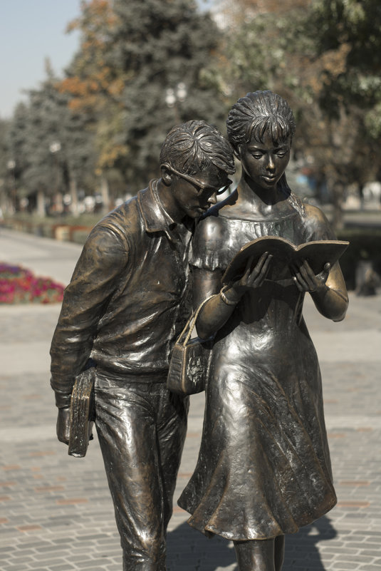 Памятник "Студенчеству" - Андрей Абраменко