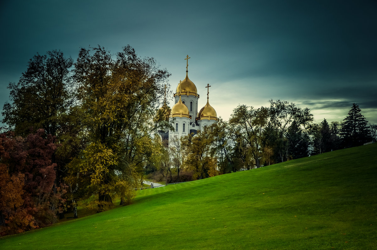 Храм всех святых. Мамаев курган - Елена Суксина