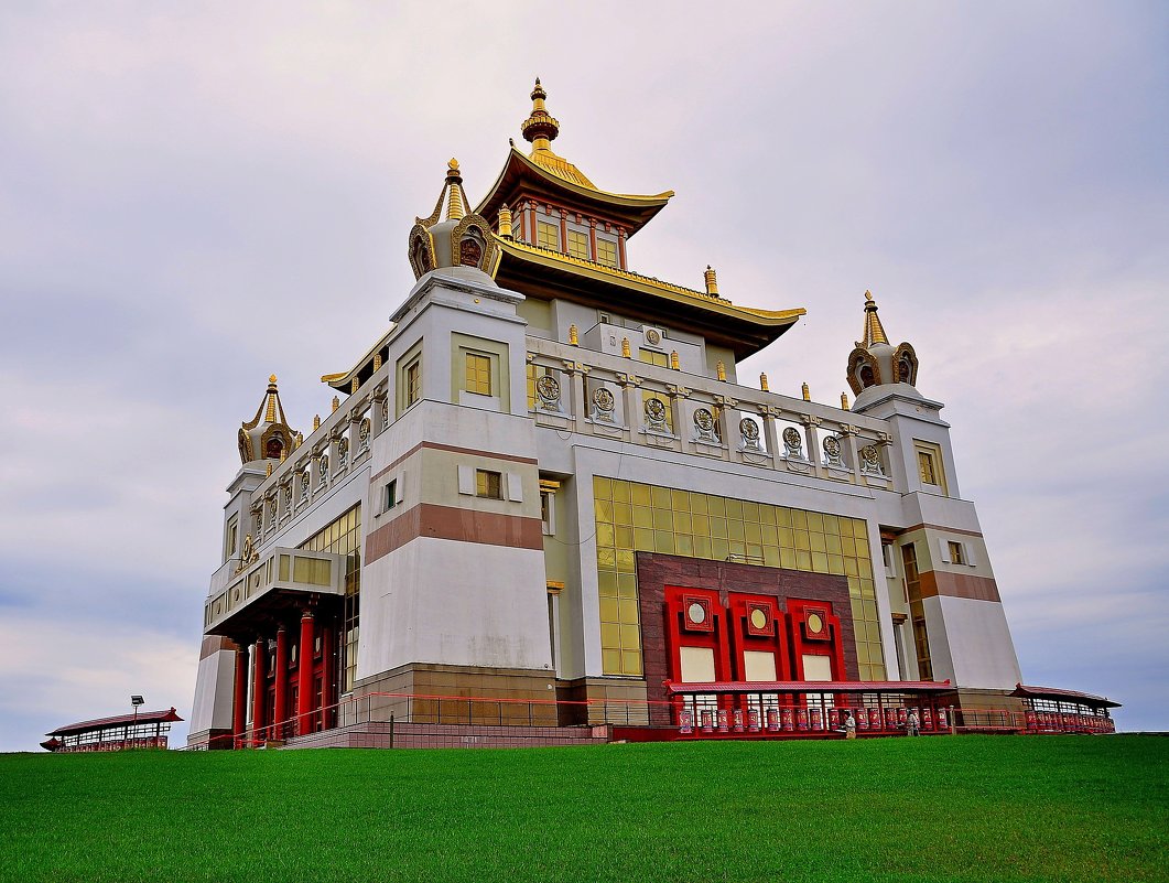 центральный хурул «Золотая обитель Будды Шакьямуни» в г.Элиста -2 - lyuda Karpova