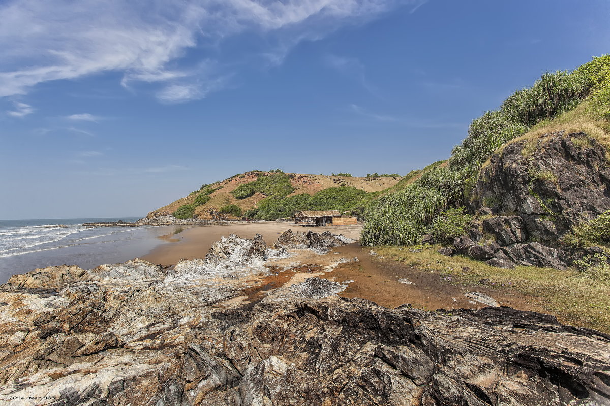 Дикий пляж "Арамболь" на Северном Гоа...Индия. - Александр Вивчарик