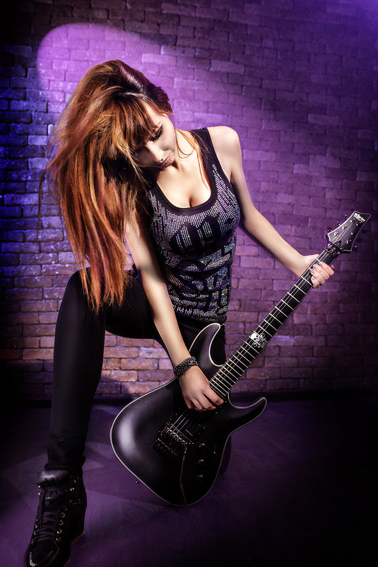 girl with guitar - Nek&S Nek&S