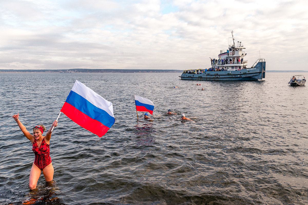 Ноябрьский заплыв - Влад Никишин