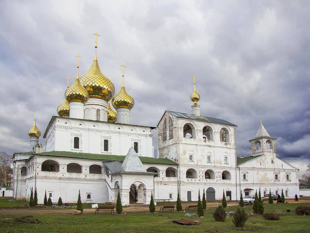 Воскресенский монастырь - Марина Назарова