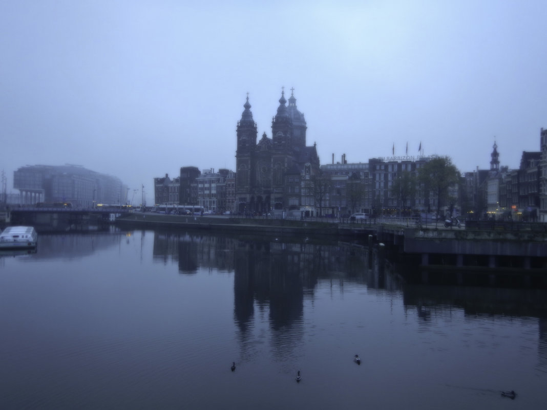 туманный Амстердам - Petr Popov