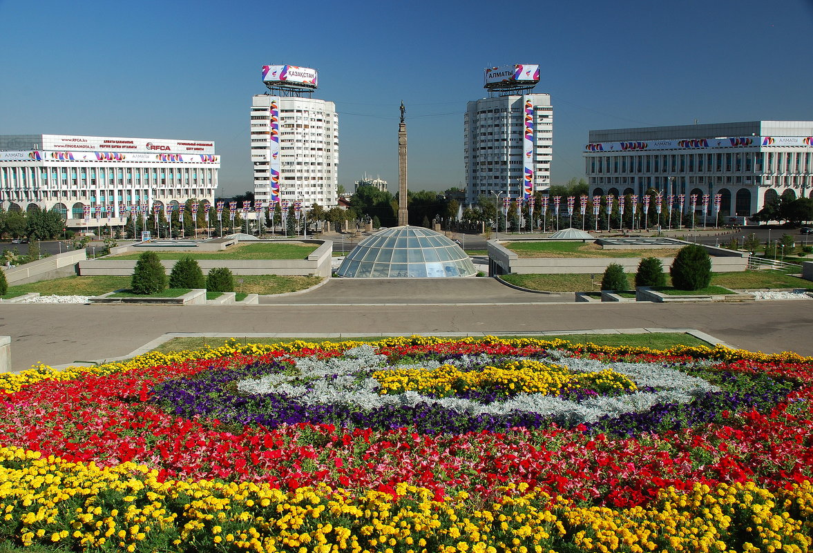 Площадь Республики в Алматы. - Anna Gornostayeva