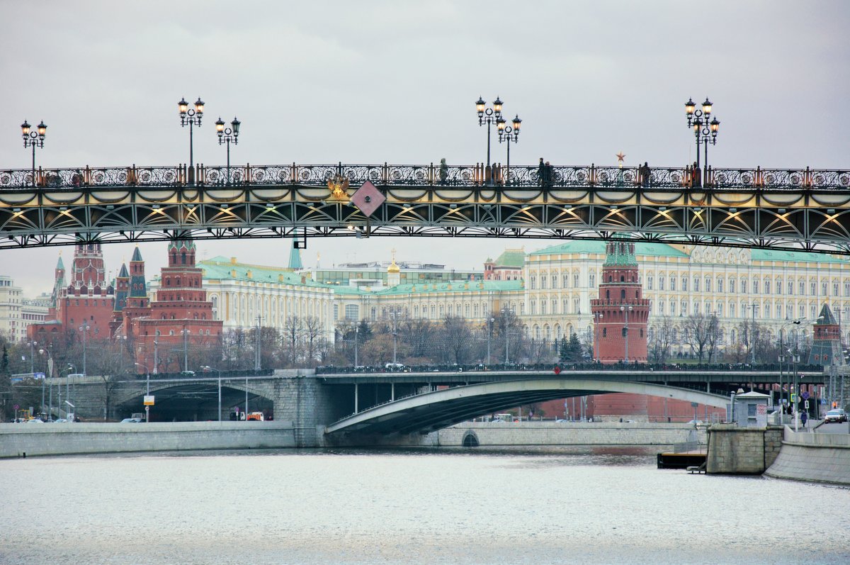 Пешеходный мост над Москвой-рекой - Людмила 