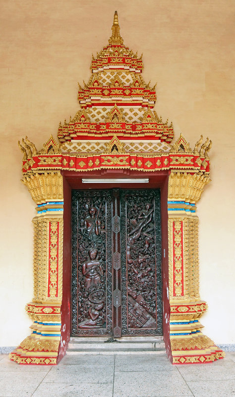 Лаос. Вьентьян. Дверь храма - Владимир Шибинский