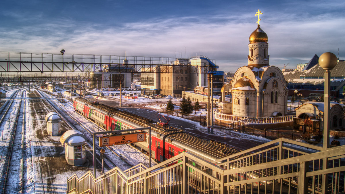 Перрон Челябинскогожелезнодорожного вокзала - Sergey Yablokov 