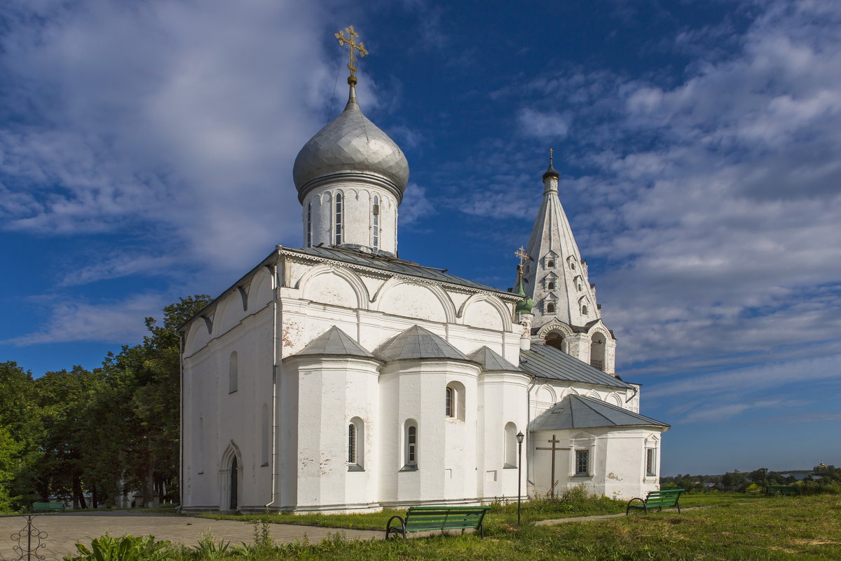 свято-троицкий данилов монастырь .переславль залесский - юрий макаров