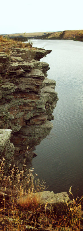 отвесная скала на реке Северский Донец - Elena Ishchenko