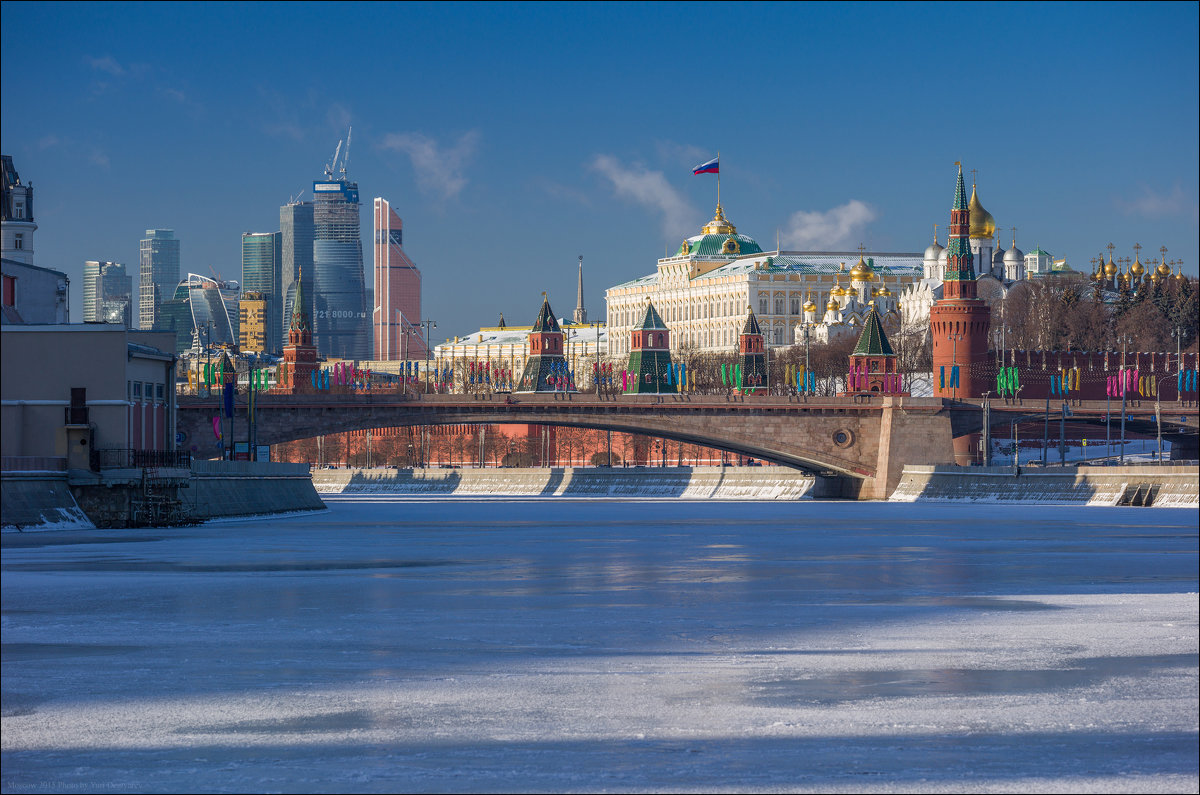 Москворецкий мост Москва Сити Кремль зима