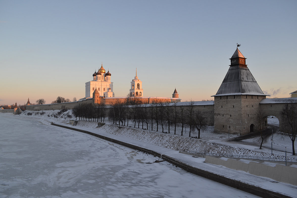 Псковский кремль - Наталья Левина