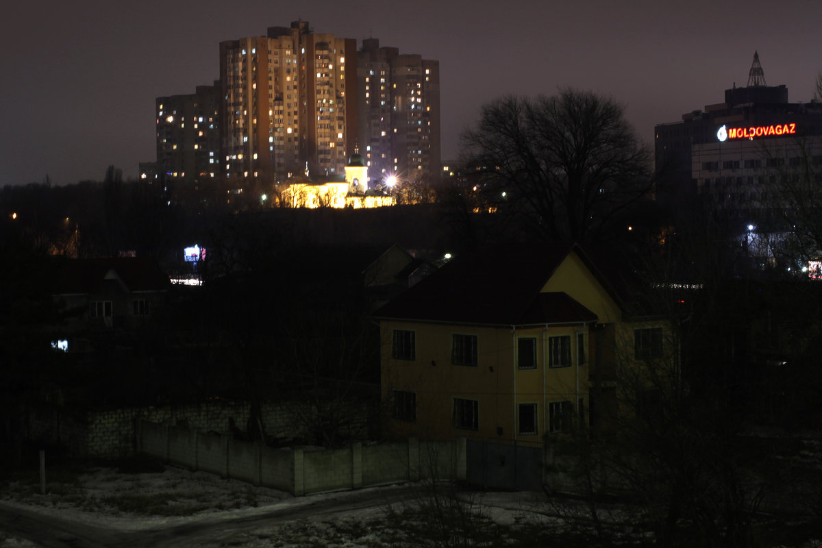 Вечерний город - Эдуард Цветков