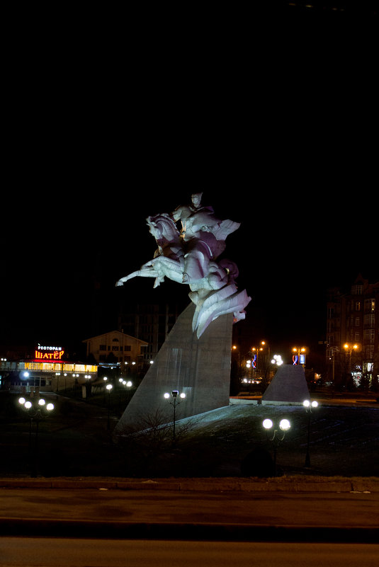 Памятник Исса Плиеву - Михаил Пальшин