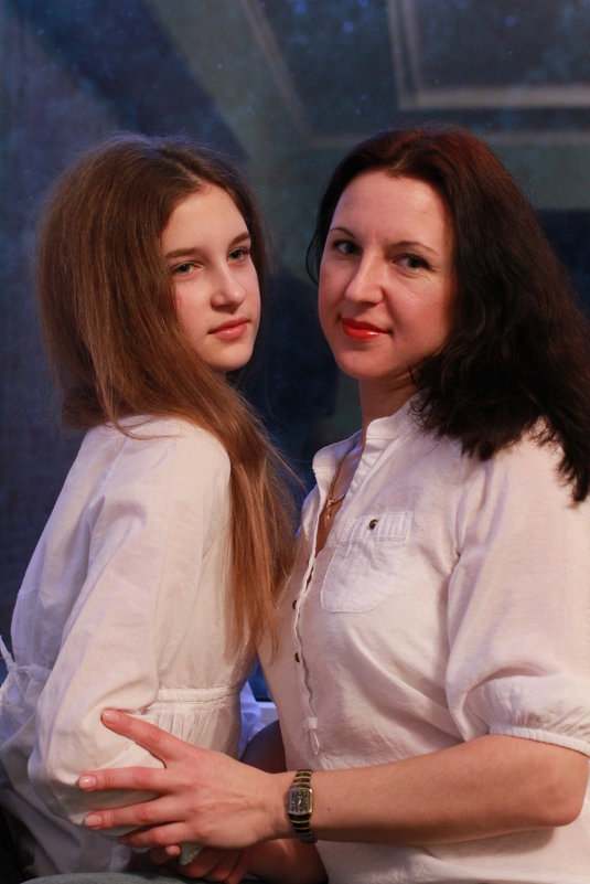 связь поколений....мама и дочь - Vitali Sheida
