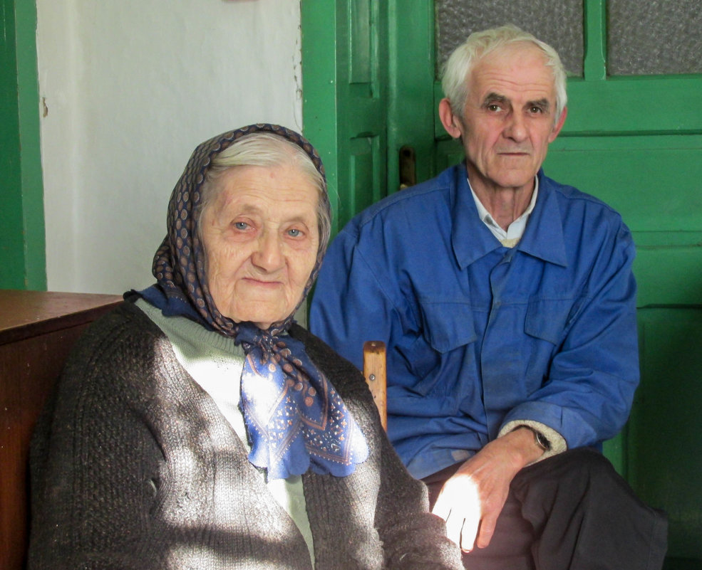 Бабушка с дедушкой - Надежда Динчич