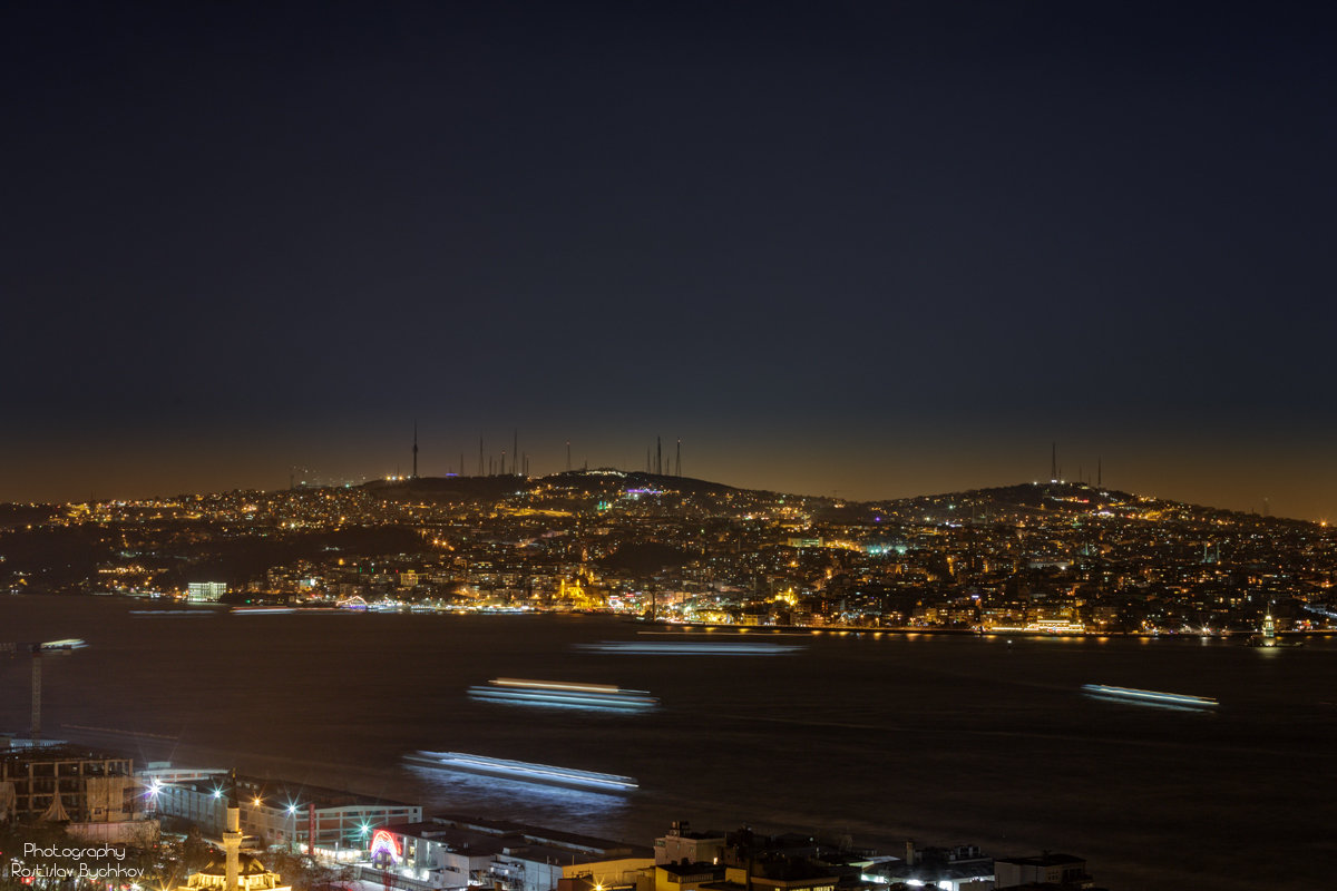 Ночной Стамбул. Вид на Босфор - Ростислав Бычков