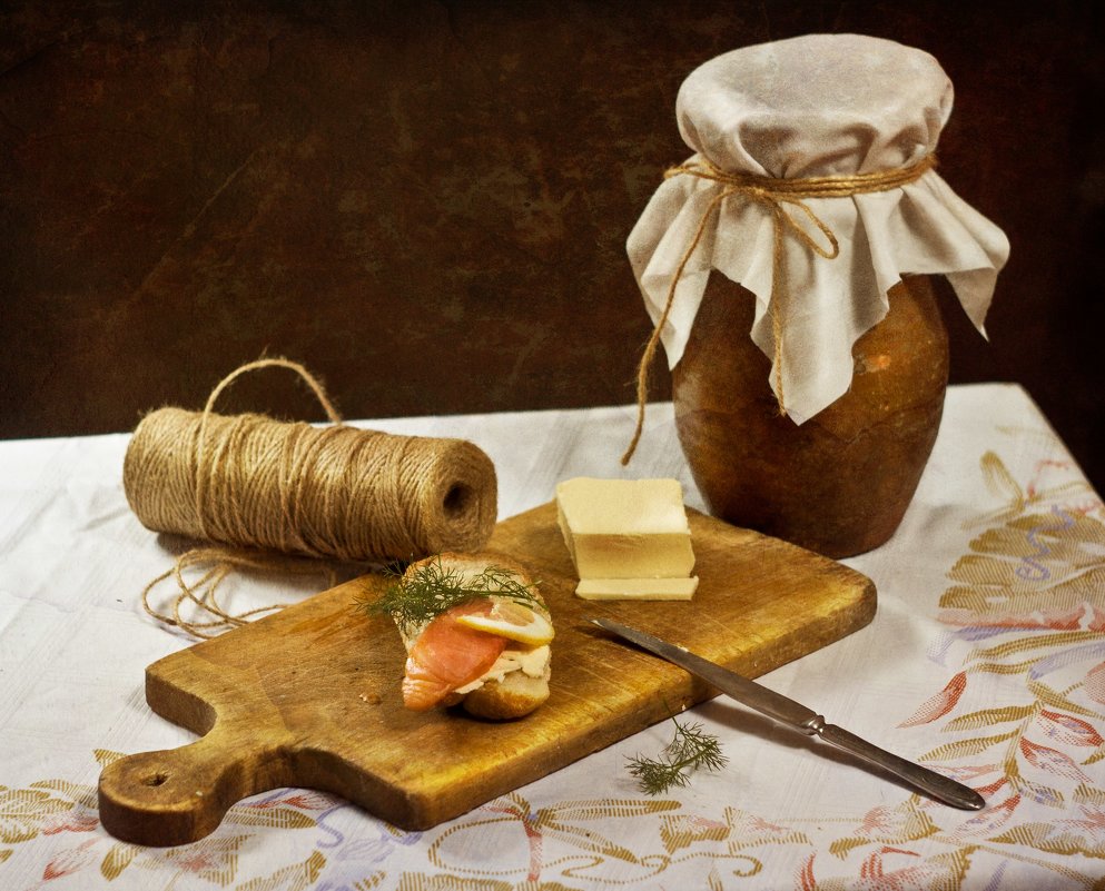Натюрморт с бутербродом - Марина Андрейченко (Яцук)