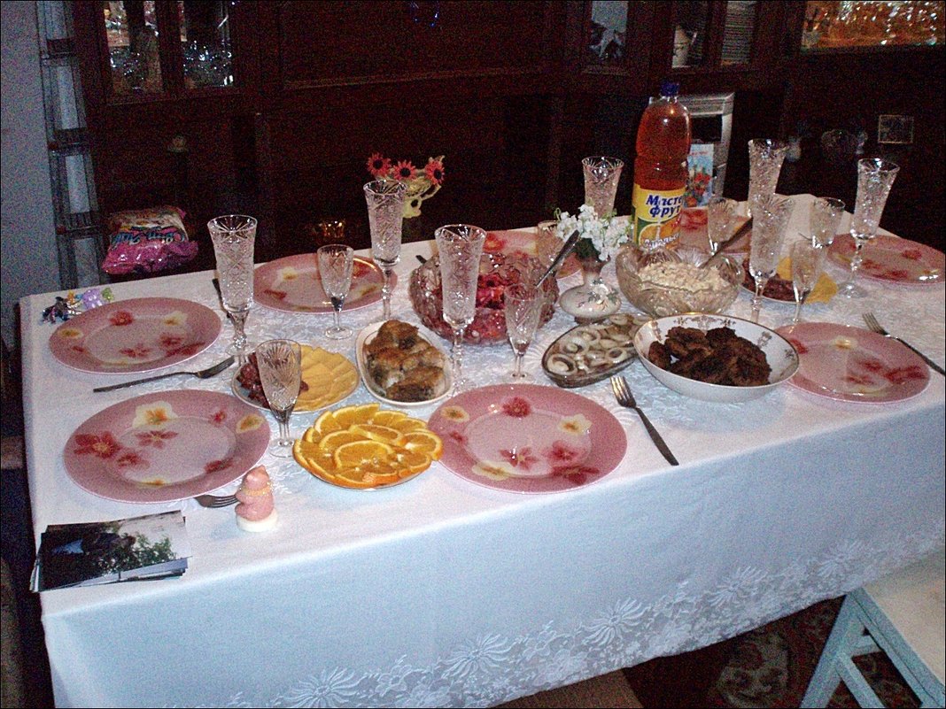 Пауза за праздничным столом - Нина Корешкова