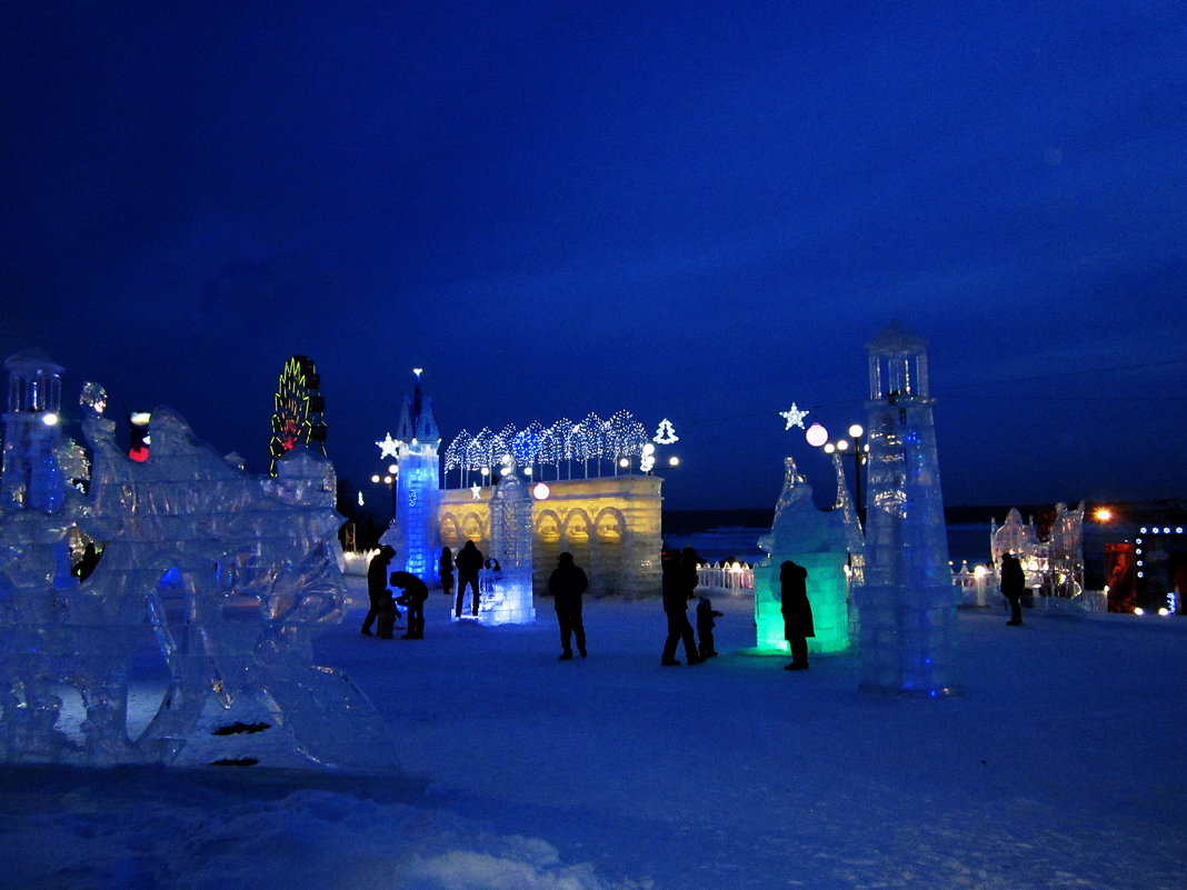 Ледовый городок в Новосибирске . - Мила Бовкун