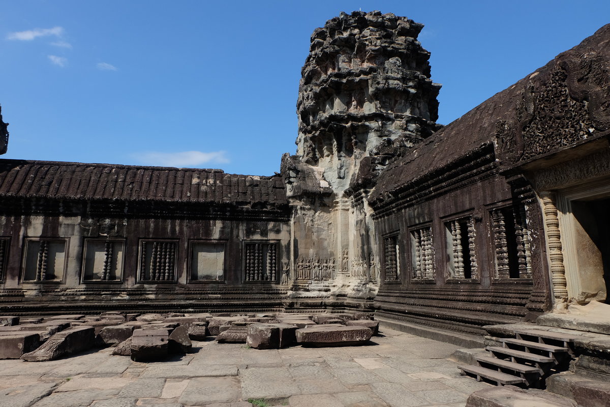 Камбоджа. Ангкор Ват - самый большой храмовый комплекс в мире. XII в. - Rafael 