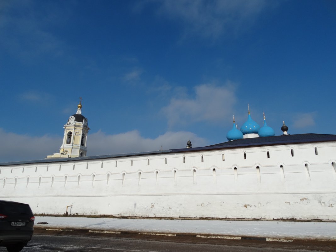 Там, за стенами монастыря - Светлана Лысенко